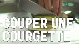 Couper Une Courgette  Cuisiner des légumes [upl. by Erfert]