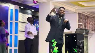 Quame Gyedu joins Bantama AG to worship trending worshippersgh worshipmusic [upl. by Helve582]