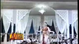 Meri Nathli Da Mull  Film Sakhi Bad Shah Sultan rahi Saima Song [upl. by Atnauq]