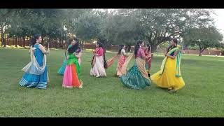 Dandiya dance on Dandiya aatalu Premikularoju amp ChogadaLoveyatri Easy steps  DanceFlyDream [upl. by Fagin]