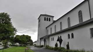 StMichaels Kirche in ArnsbergNeheim Glockenläuten [upl. by Flore]