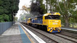 8218 amp 8154 with empty Garbo thru Burradoo 1042024 [upl. by Krongold939]