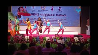 Kula Kulavendu hodedadadiri nimma kulada dance ಕುಲ ಕುಲ ಕುಲವೆಂದು ಹೊಡೆದಾಡದಿರಿ ಹಾಡಿಗೆ ನೃತ್ಯ 🧡♥️ [upl. by Ahcila]