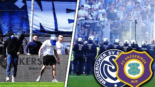 Vermummte DuisburgFans stürmen Innenraum Duisburg  Aue Ausschreitungen [upl. by Fries535]