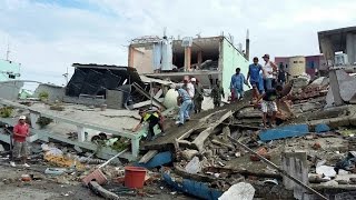 Sismo sacude Perú al menos 7 muertos y daños materiales [upl. by Vitkun]