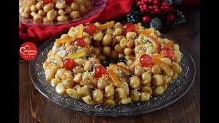 Struffoli napoletani la ricetta tradizionale del dolce tipico di Natale [upl. by Annwahsal]