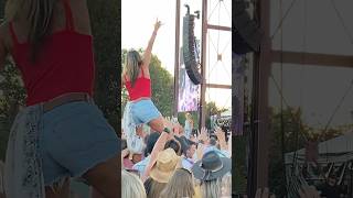 A fan getting Kenny Chesney’s attention shorts viral fyp [upl. by Lorn]