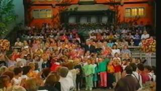 Gotthilf Fischer amp Kinderchor  Wir wandern Medley 1993 [upl. by Waneta]