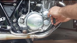 Oil change properly yamaha sr500 [upl. by Medin485]