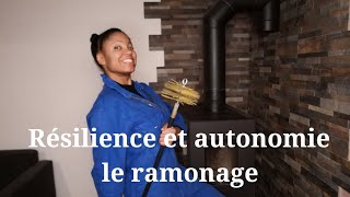 Autonomie et Résilience  Le ramonage du conduit dévacuation des fumées [upl. by Haelak219]