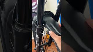 How To Install Your FOX Mudguard [upl. by Formenti]