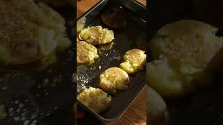 Easy Crispy Smashed Potatoes [upl. by Mhoj151]