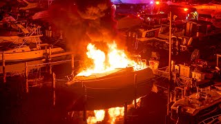 PRE ARRIVAL FULLY INVOLVED BOAT FIRE Brick New Jersey 12723 [upl. by Hsreh]