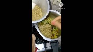 कंगनी की खिचड़ीHealthy Foxtail Millet Khichdi Weight loss recipe  Foxtail Millet Recipes [upl. by Anoi827]