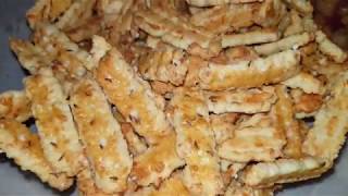 Saratele cu Cascaval Smantana si Chimen  Crackers with Cheese and Sour Cream [upl. by Bbor]