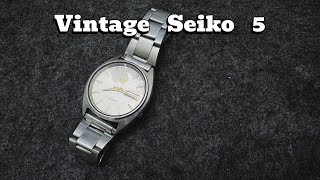 Found A Vintage Seiko 5 Extreme Thrift Find [upl. by Ocsecnarf852]