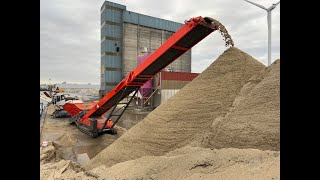 Telestack LF520 unloading vessel from grab crane [upl. by Juline]