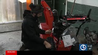 Preparing your snowblower for the winter [upl. by Bamby]