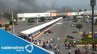 ÚLTIMA HORA Incendio consume toda la plaza de Sendero Ixtapaluca [upl. by Ardie]