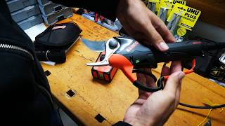 Unpacking  unboxing electric secateurs Bahco BCL 21 [upl. by Ofloda]