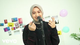 Salma Salsabil  Bunga Hati Live Session [upl. by Wilt232]