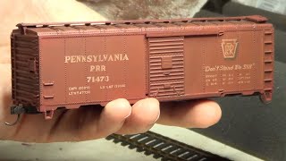 Weathering Project 2 Freshening up an old Pennsylvania Railroad Boxcar [upl. by Aiderfla]