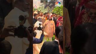 AnantRadhika Wedding Ranveer Singh Makes Rajinikanth Anant Ambani Dance  Ambani Wedding  N18S [upl. by Eiromem442]