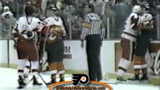 Dec 14 1985 Rick Tocchet vs Bob Probert Philadelphia Flyers vs Detroit Red Wings [upl. by Eneloc]