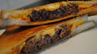 CHEESEBURGER TOASTIE  Student Recipe [upl. by Aduhey]