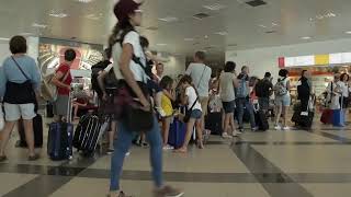 MENDIGO FOI JULGADO EM AEROPORTOVEJA O QUE ACONTECEU [upl. by Siddra181]