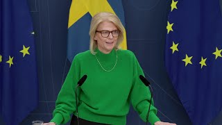 Pressbriefing med finansminister Elisabeth Svantesson om det ekonomiska läget [upl. by Kashden]