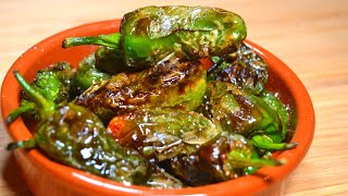 How to cook Spanish Padron Peppers Easy Tapas [upl. by Torhert]