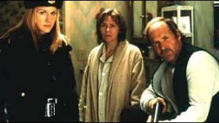 The Mothman Prophecies Full Movie Facts  Review in English  Richard Gere  Laura Linney [upl. by Wettam]