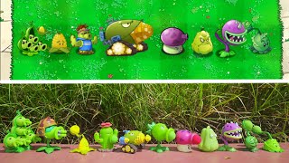 PLANTS VS ZOMBIES：TOY PLANTS VS GAME PLANTS [upl. by Notgnilra]