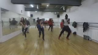 Cours de DANCEHALL à Paris  Tatiana rgd association FEELNGROOVE [upl. by Aissat]