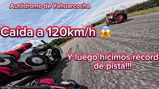 Yamaha R6 y CFmoto 450SR en el Autódromo de Yahuarcocha Ecuador  Free practice [upl. by Chucho]