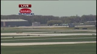 Air refueling wing plane has engine failure in flight [upl. by Edie571]