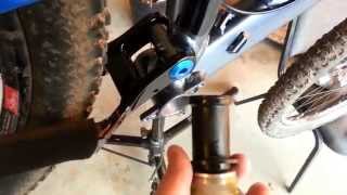 Installing Shimano XT bottom bracket [upl. by Fesuoy998]