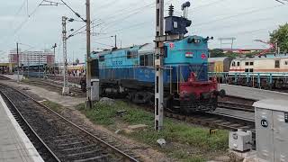 WDS 6 Shunting Engine IN Action [upl. by Sivar855]