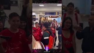 ¡Que crack SILVESTRE DANGOND y su llegada al aeropuerto de Ecuador 🇪🇨 🔥🎤 musica fyp vallenato [upl. by Reger]