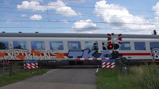 Spoorwegovergang HarculoZwolle  Dutch Railroad Crossing [upl. by Nats]