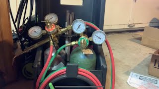 How To Set Up Oxygen amp Acetylene torch for beginners [upl. by Theis9]