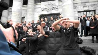 All Blacks Haka at Parliament  Rugby World Cup 26 October 2011 [upl. by Herby]