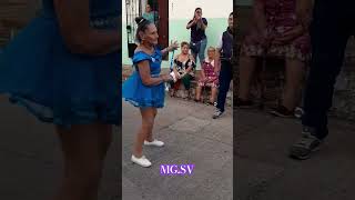 Yajaira disfruta del desfile wow tremendo show de cumbia bailable baile baile dance [upl. by Emmanuel]