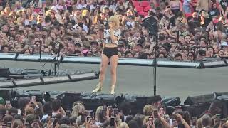 Paramore  The Only Exception Live Full Performance London Wembley Stadium 160824 [upl. by Nima449]