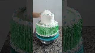 Transformando um bolo caseiro em um lindo bolo de aniversário 🎂🎉 [upl. by Nireves]