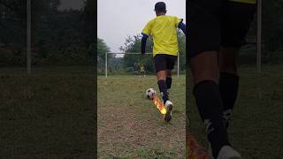 🔥Penalty improve leftfoot kick soccerskillssoccerfootballskillspenaltyfootballfootballerrajib [upl. by Onirefez]