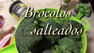 Brócolos 🥦 salteados  vegano 🌱 Rápido saboroso e nutritivo [upl. by Adnauq]