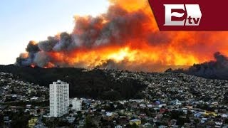 Chile incendio en Valparaíso deja 12 muertos y dos mil casas quemadas Titulares de la tarde [upl. by Ynoep]