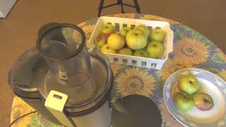 Functional testing Juicer Philips HR 1861 We make Apple juice [upl. by Niac696]